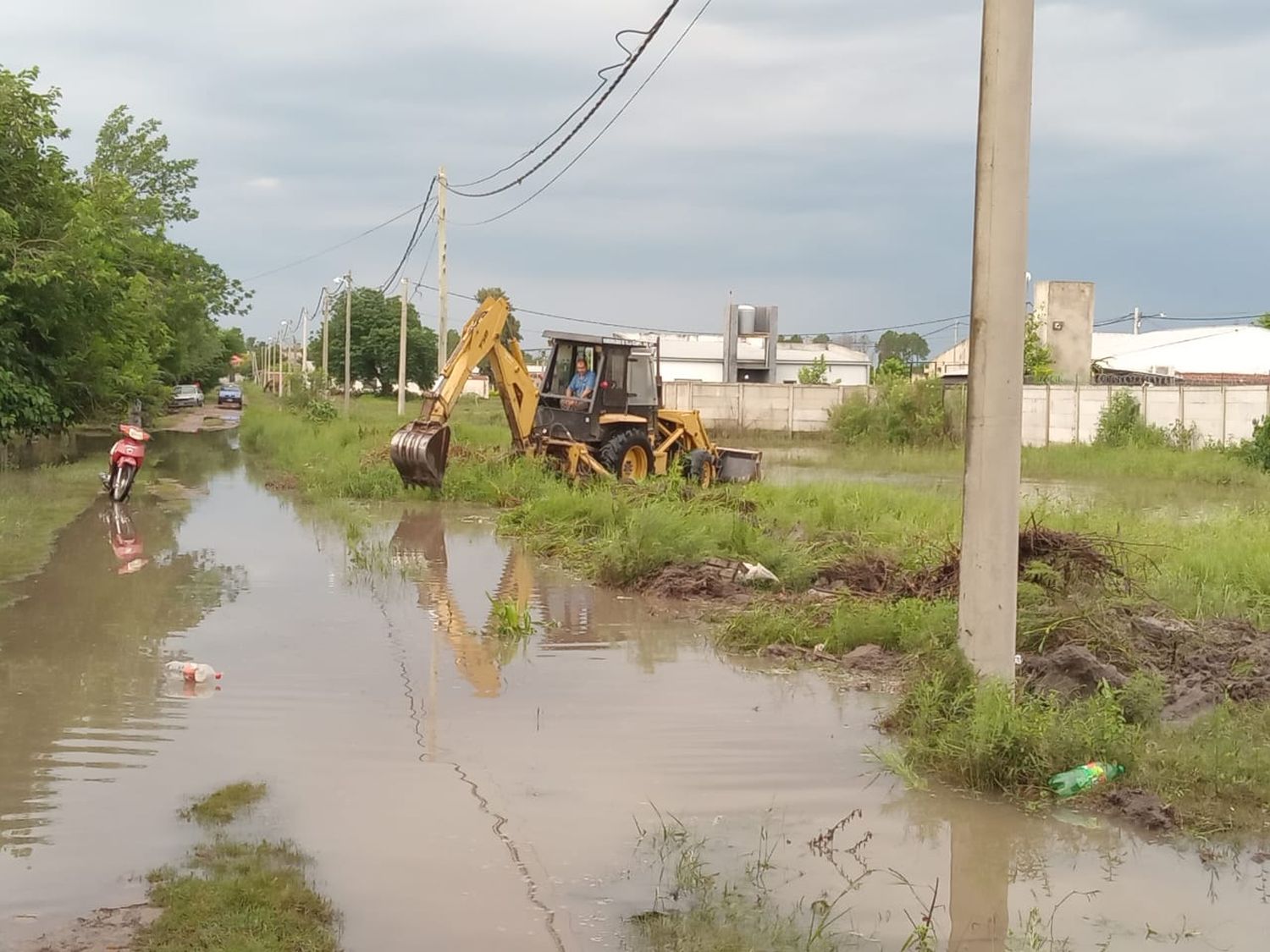 Villa Ocampo: continúa la asistencia a barrios de la ciudad