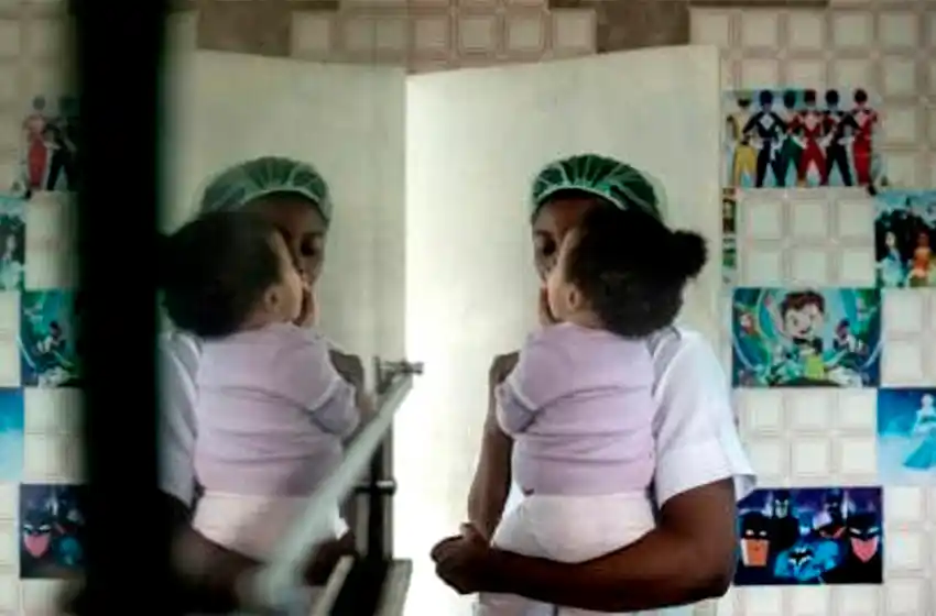 Un millar de mujeres y niños está en "peligro inmediato" en prisiones libias