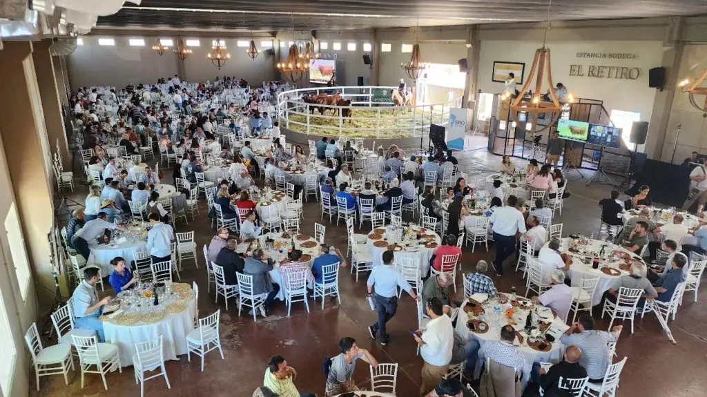 Los Alfredos tuvo un remate de 10