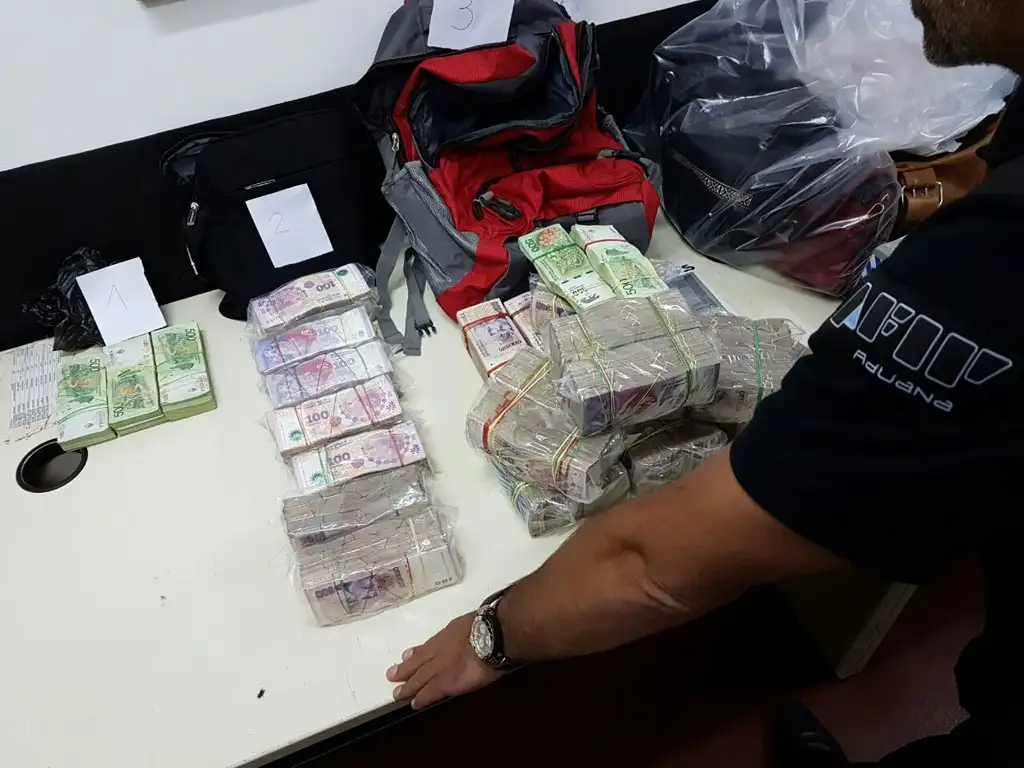 AFIP secuestró un millón y medio de pesos en Misiones