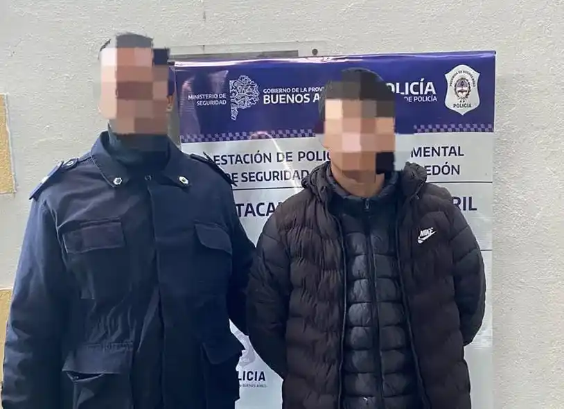 Durante el procedimiento, los efectivos identificaron al sujeto en el interior de la terminal.