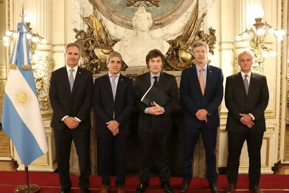 Milei celebró un superávit fiscal del 0,2% en el primer trimestre del año: “Este milagro económico responde a la motosierra”