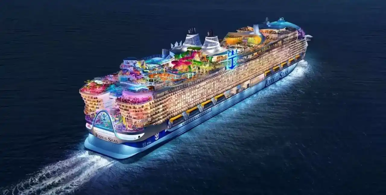 El crucero más grande, lujoso y caro del mundo está listo para su primer viaje turístico