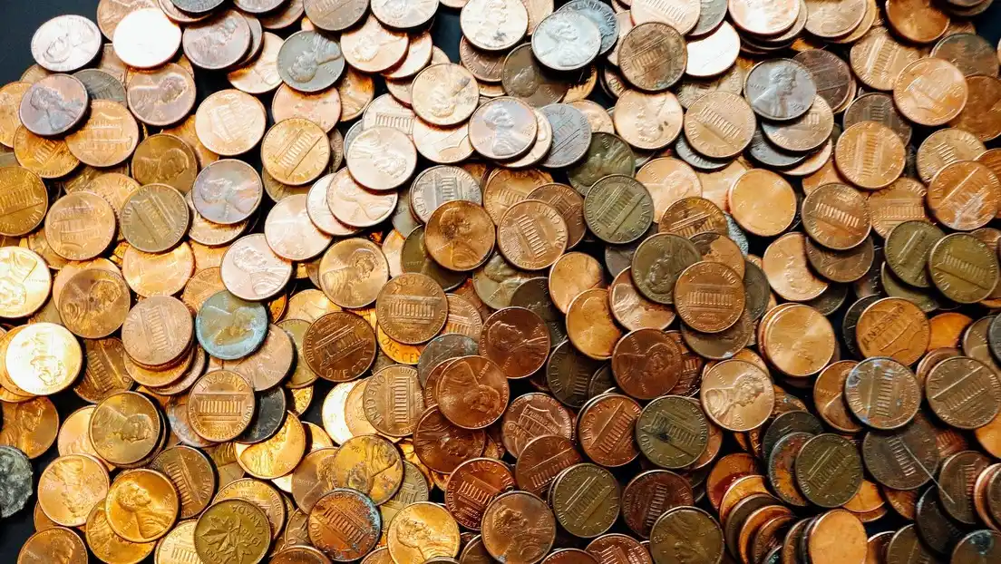 VIRAL. Exempleado reclama su último pago y recibe una montaña de monedas