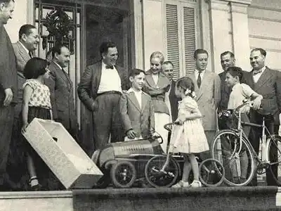 Adoctrinamiento infantil: la receta que usaron fascistas, nazis y peronistas