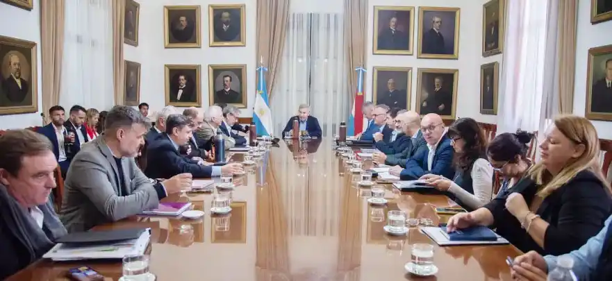 Salud, maquinarias y sistema previsional en la nueva reunión de gabinete