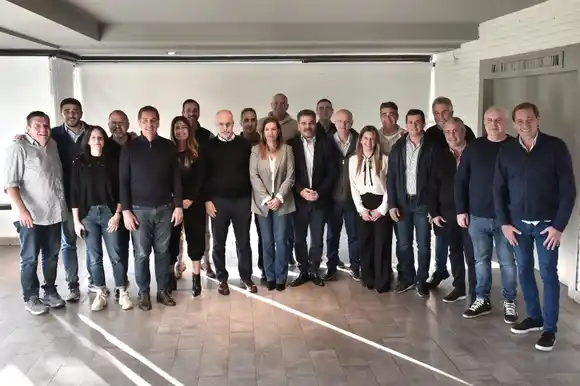 Rodríguez Larreta se reunió con intendentes del PRO y defendió la boleta única