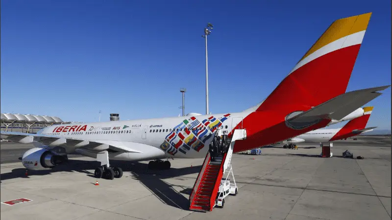 Aerolínea europea deberá indemnizar a una argentina con una suma millonaria por usar sus fotos sin consentimiento