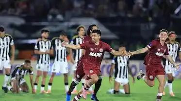 La explosión de los jugadores tras la clasificación.