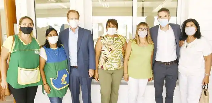 Bordet inauguró un edificio educativo, anunció obras y analizó el avance de obras en Gualeguay