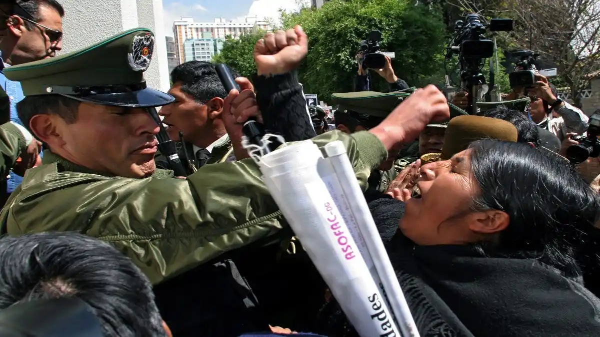 NO HAY HUMO BLANCO: protestas en Bolivia dejan 4 muertos, una mujer abusada y 178 heridos en 20 días