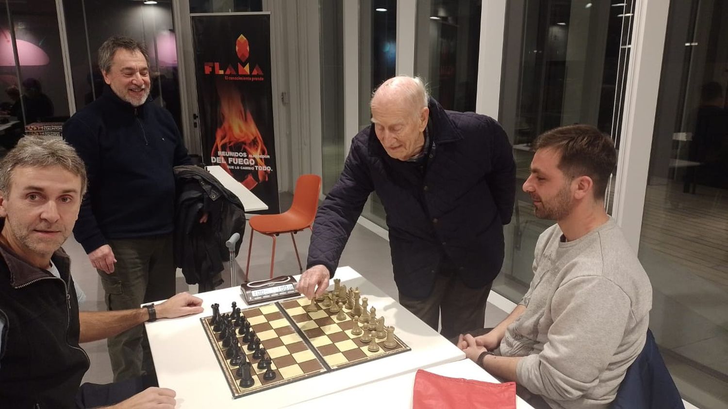 El histórico Amadeo Nicola hizo la apertura simbólica del Torneo Challenger.