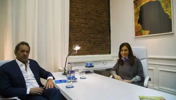 Cristina y Scioli se reunieron en el Instituto Patria
