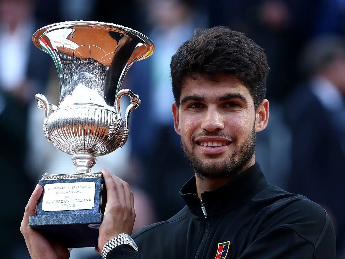 Alcaraz festeja en la capital italiana.