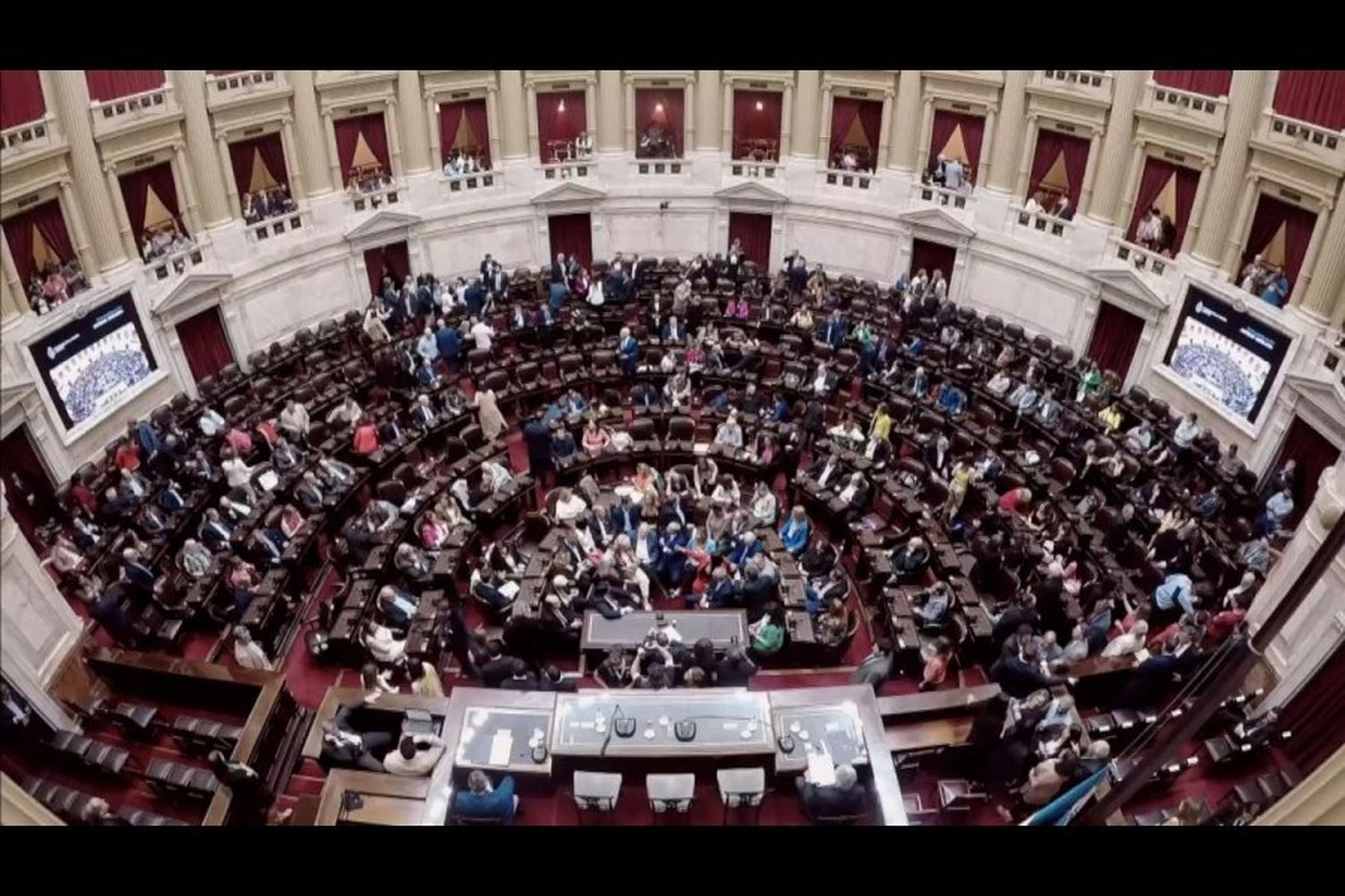 La histórica jornada de este domingo comenzará al mediodía cuando la Asamblea Legislativa reciba a la fórmula electa.