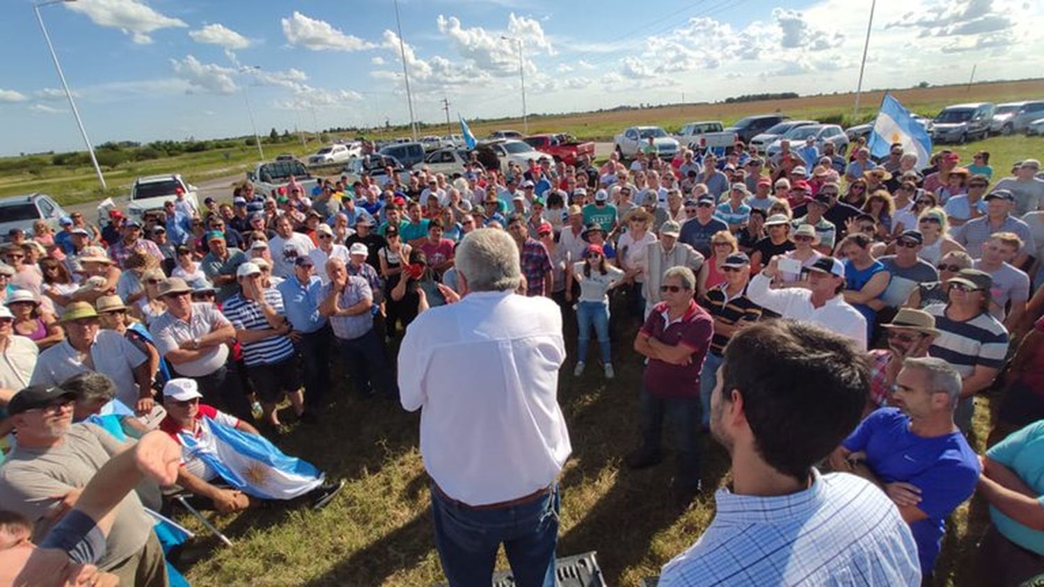 Comienzan a definirse las protestas en rechazo al cierre de exportaciones de maíz