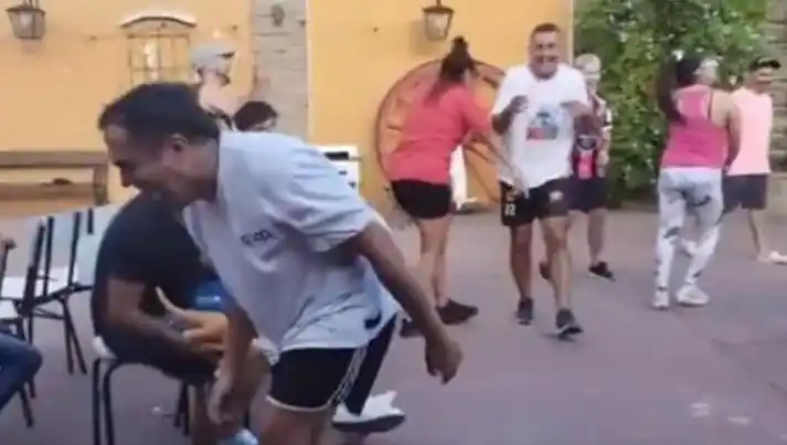 La desopilante primera prueba del líder de Gran House Tucumán, la versión "barata" de "Gran Hermano"