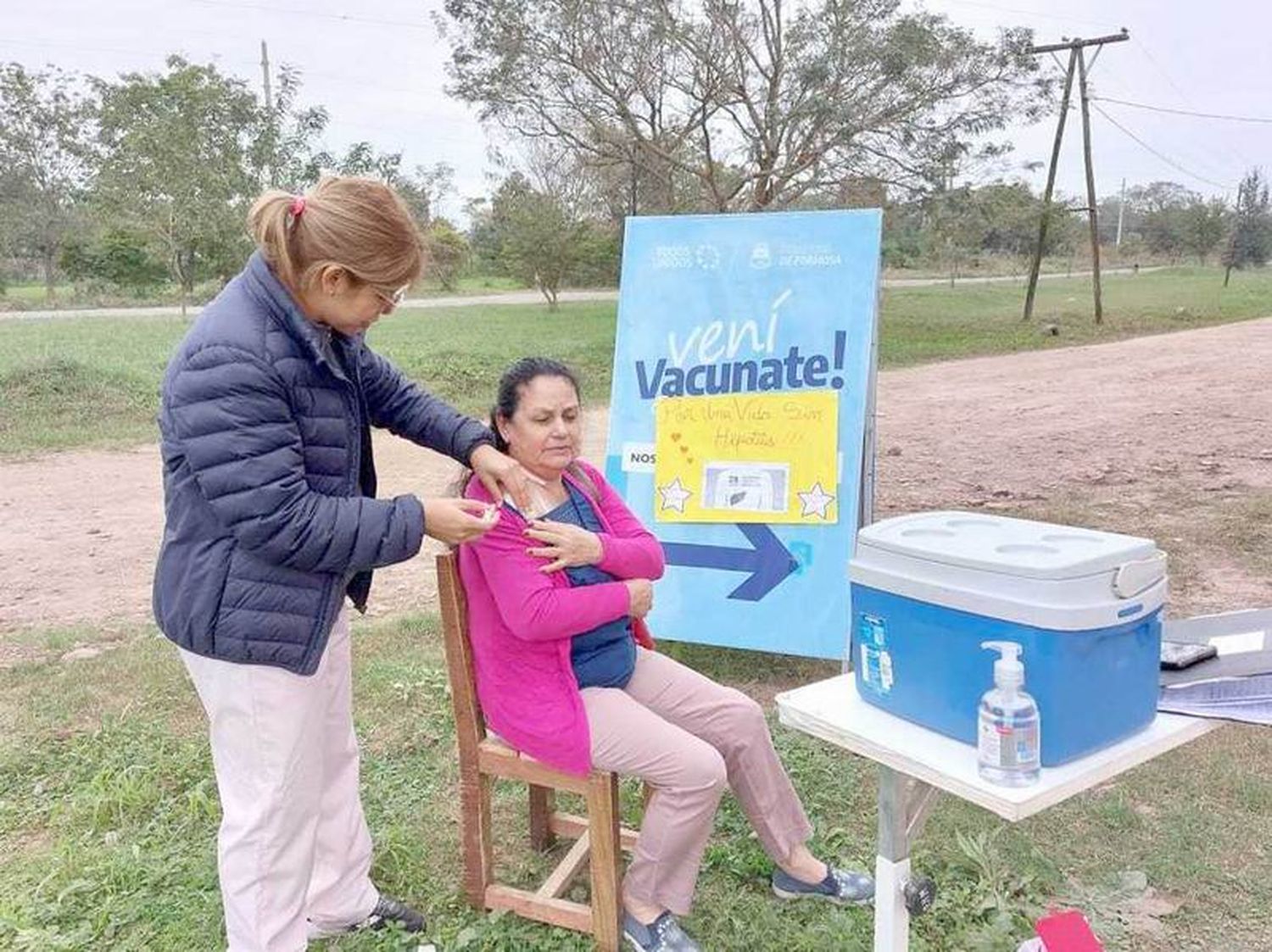 Jornada especial de vacunación contra la hepatitis B en Mojón de Fierro