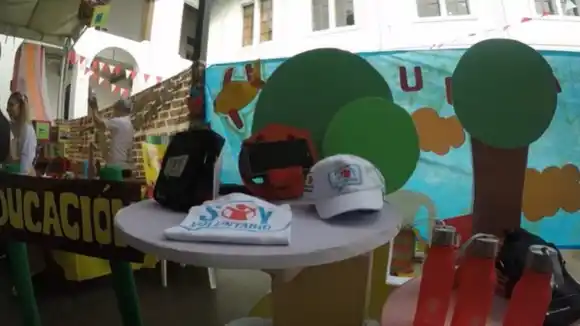 Víctimas de violencia tienen una mano amiga: Save The Children beneficia 1.500 niñas y niños en Colombia