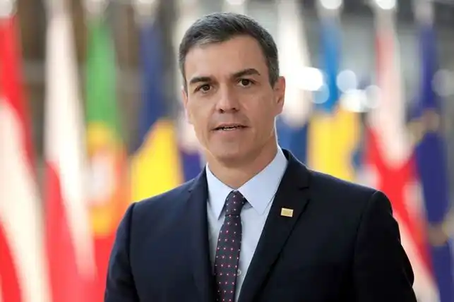 Pedro Sánchez deberá esperar al martes para lograr la investidura presidencial en España