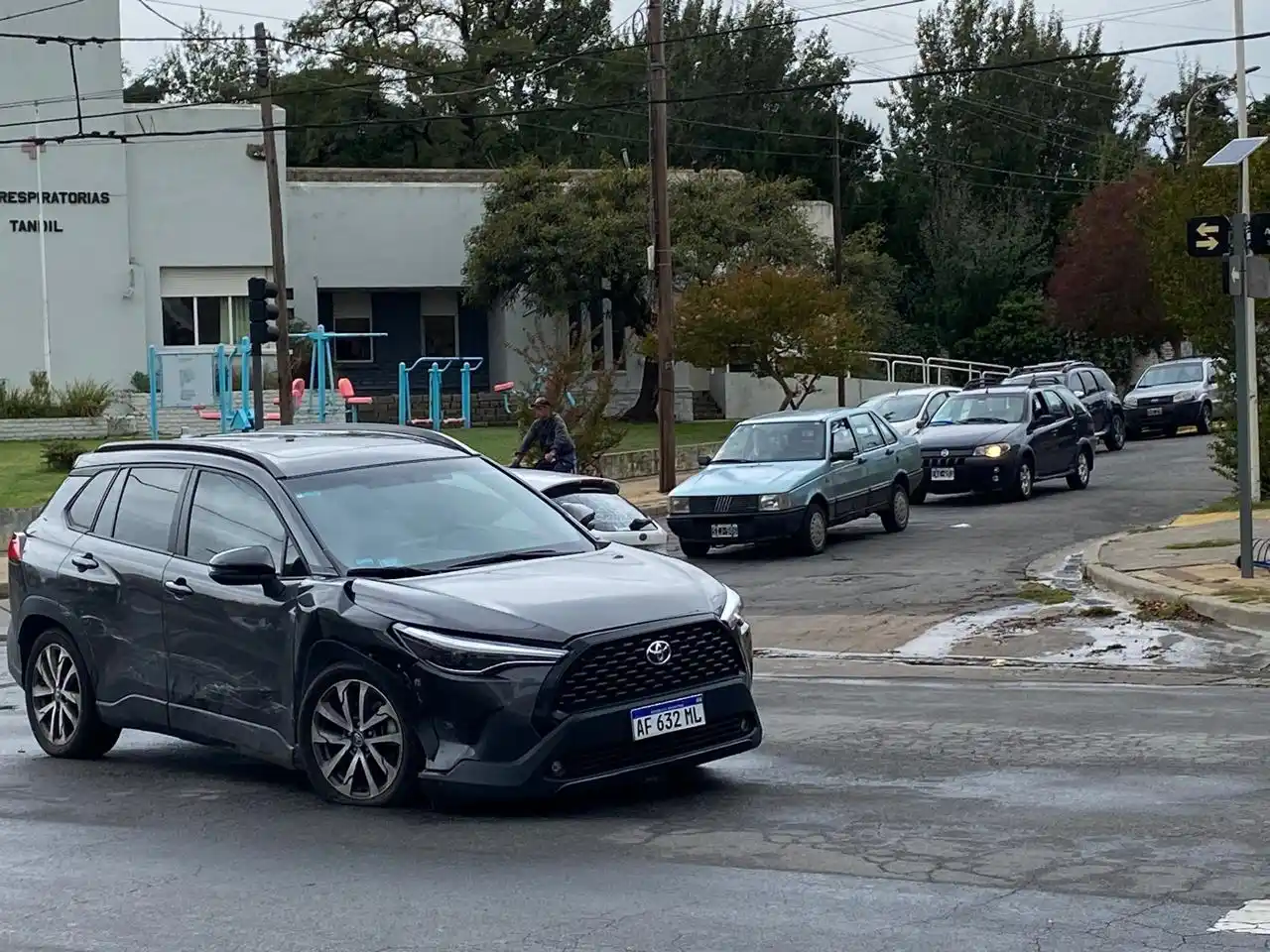 Fuerte choque en España y Alberdi: no hubo heridos