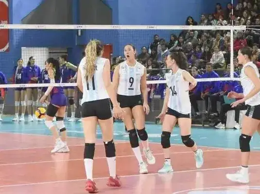 Las Panteras se quedaron
con el Triangular Internacional