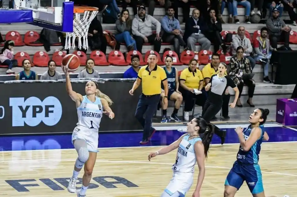 Argentina le ganó a Ecuador el Sudamericano de Básquet femenino