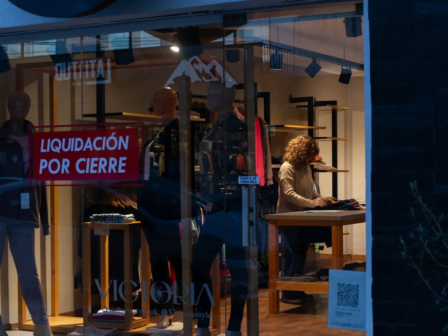 Muchos negocios se encuentran en liquidación por cierre