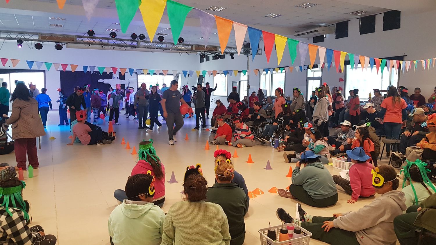 Primavera: colorido festejo en Sadiv