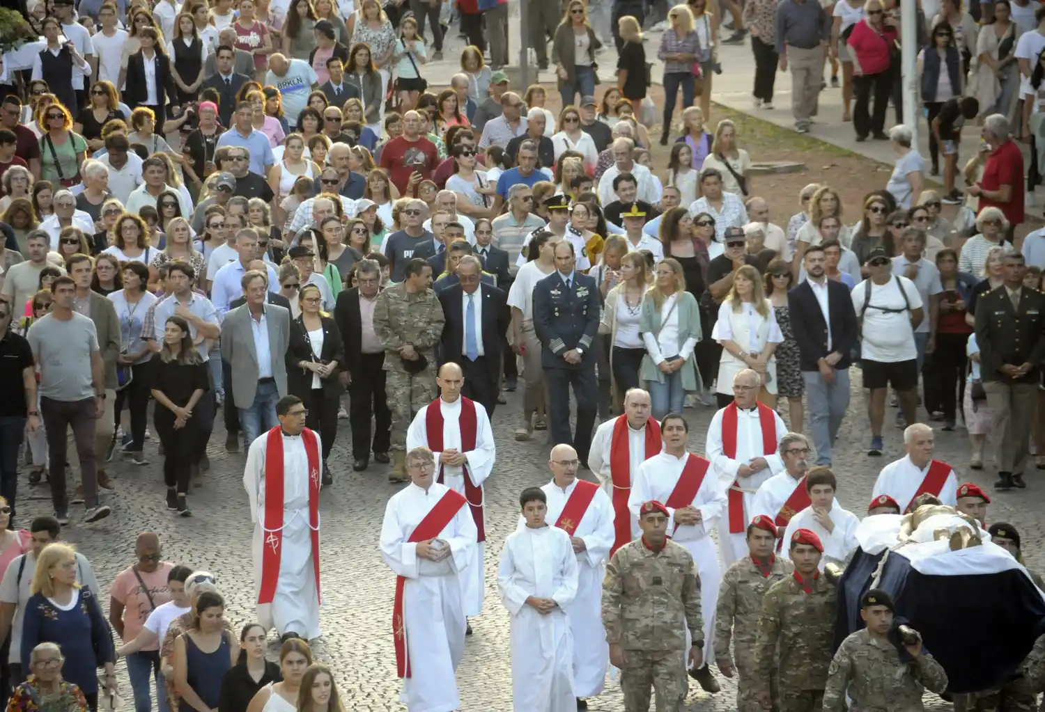 Seguí EN VIVO la Procesión por El Eco Multimedios