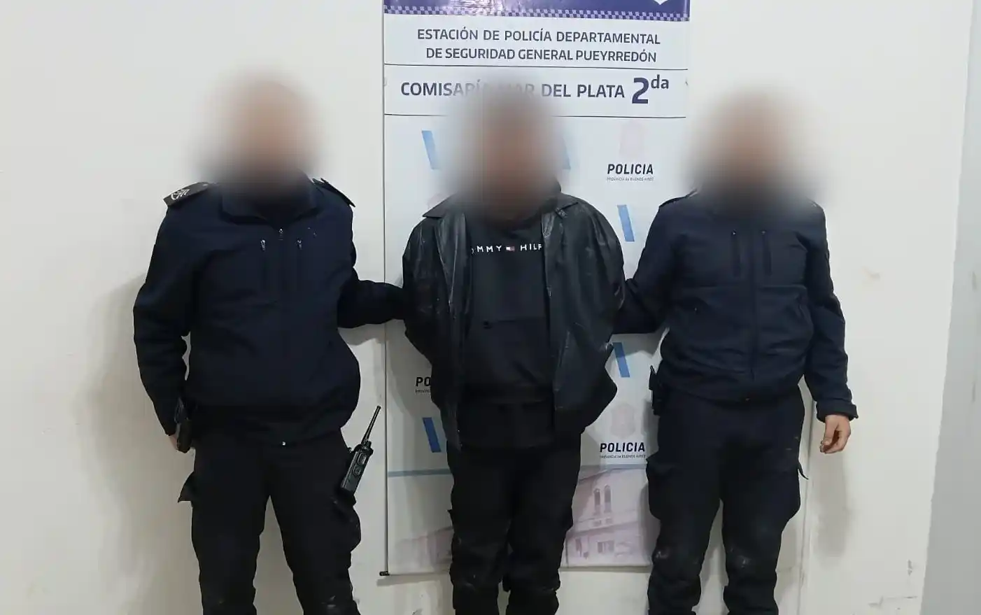 El fiscal interviniente, Facundo De la Canale, dispuso la aprehensión del sujeto por el delito de violación de domicilio.