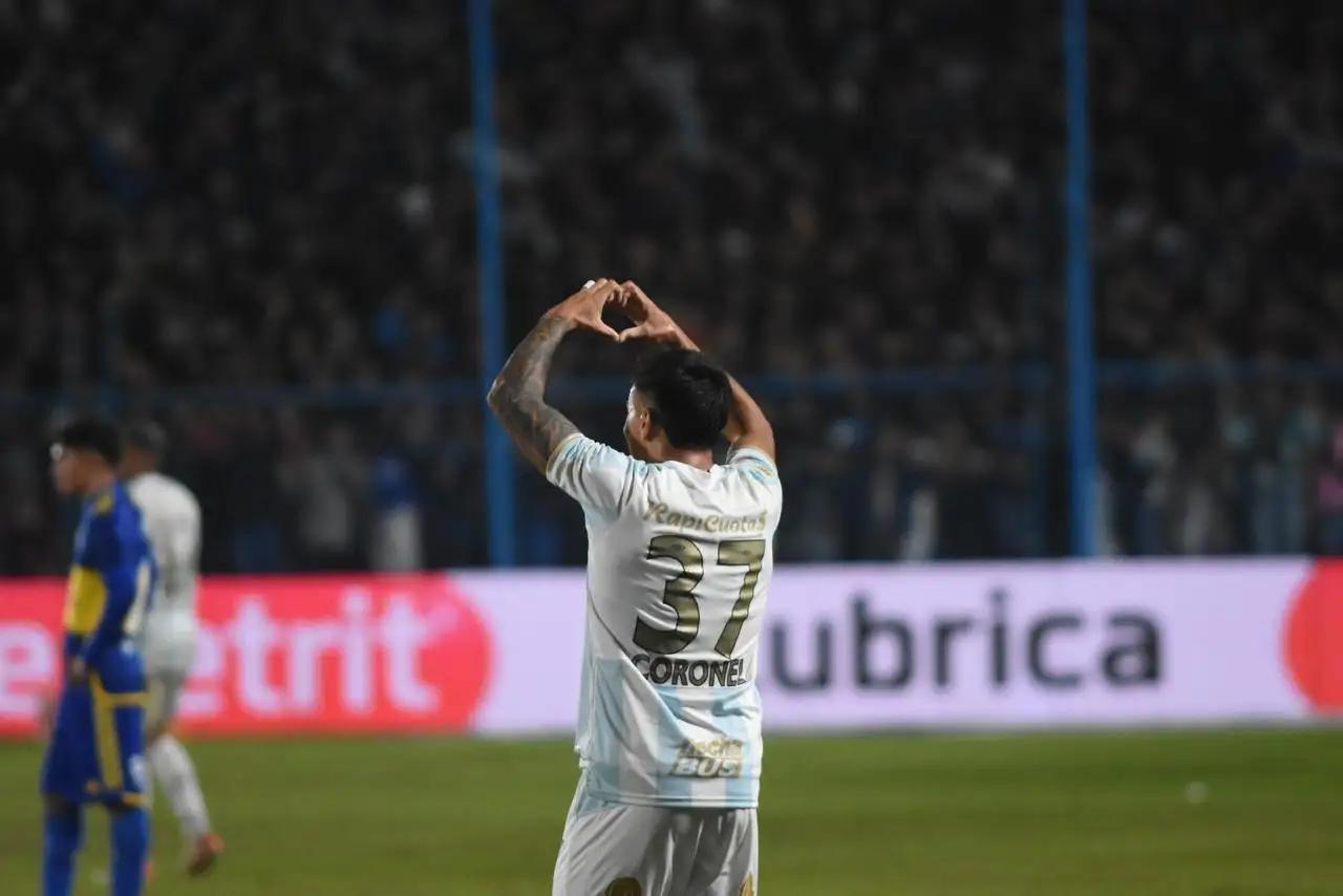 Mateo Coronel convirtió el tanto de la victoria (Twitter: Atlético Tucumán).