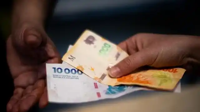 Abril comienza con una nueva ola de aumentos que impactan directamente en el costo de vida.