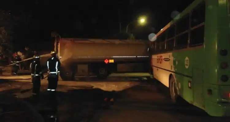 Simulacro de rescate, atención de heridos y contención
