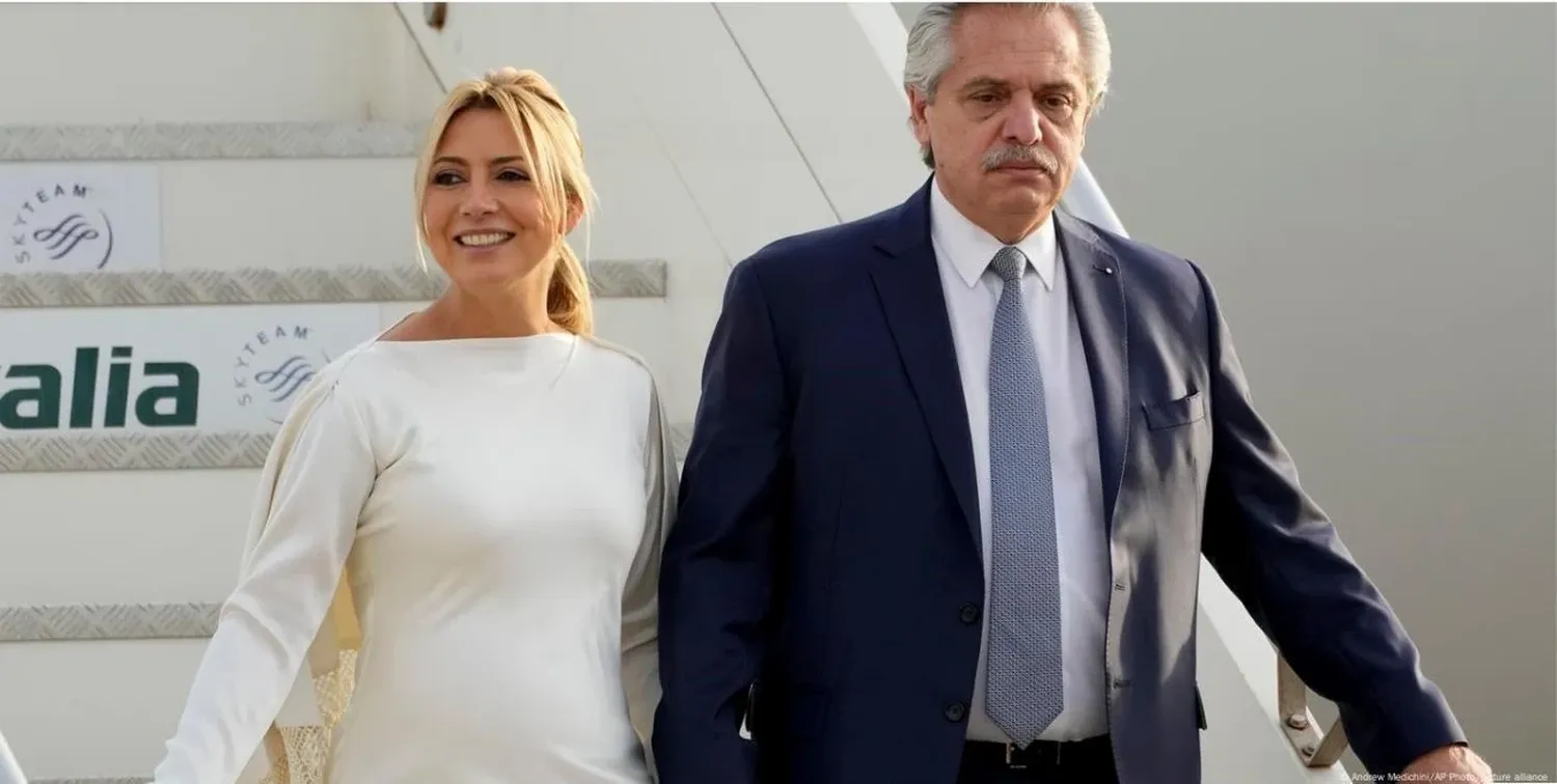 Alberto Fernández, el ex presidente, con su esposa Fabiola Yáñez