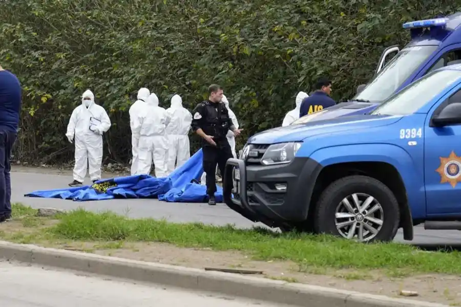 Encontraron el cuerpo de un hombre maniatado y amordazado en Rosario