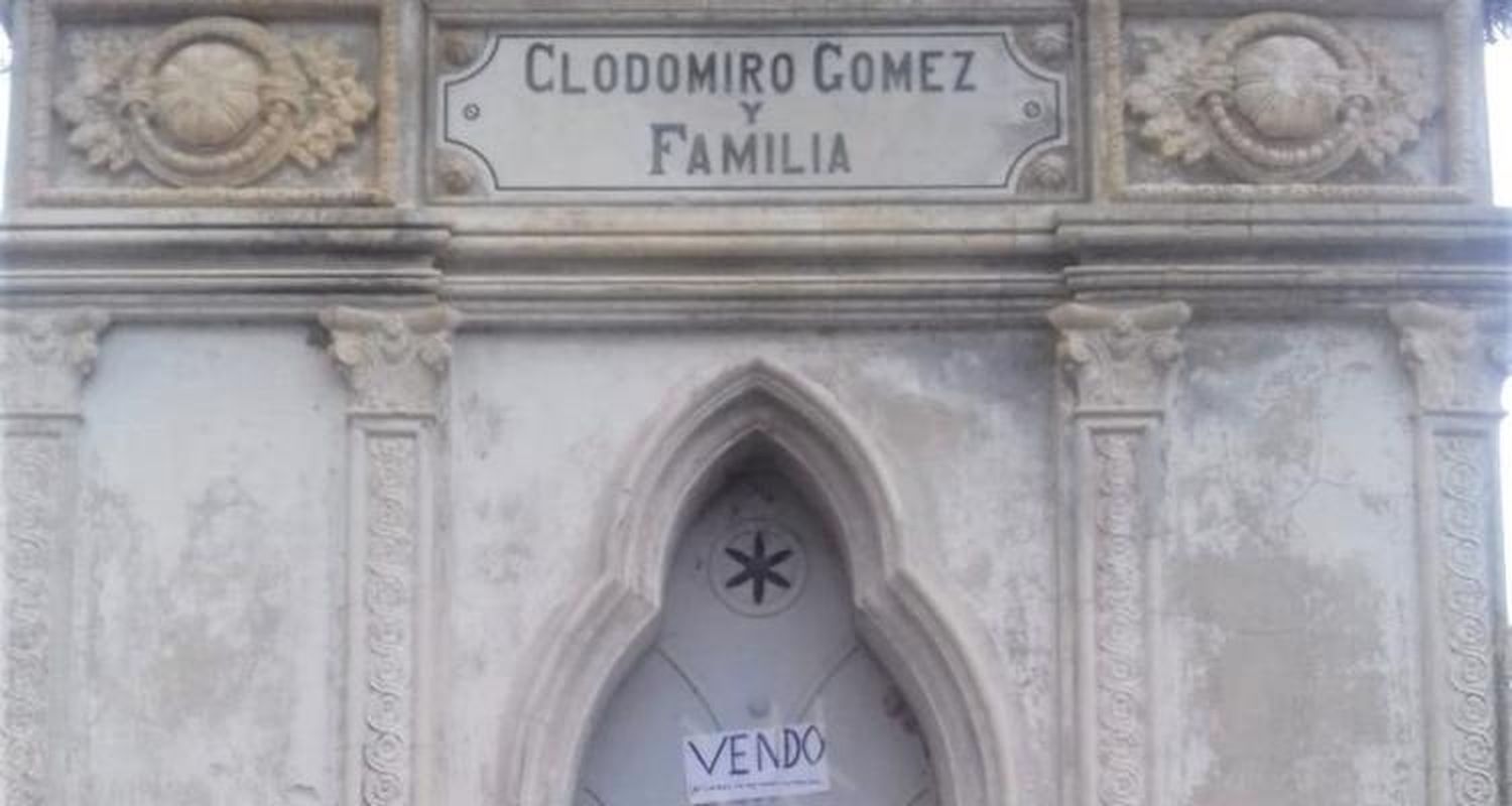 Pagó en el Cementerio para desocupar una bóveda y le salió “más barato” que por las vías oficiales, sin recibo