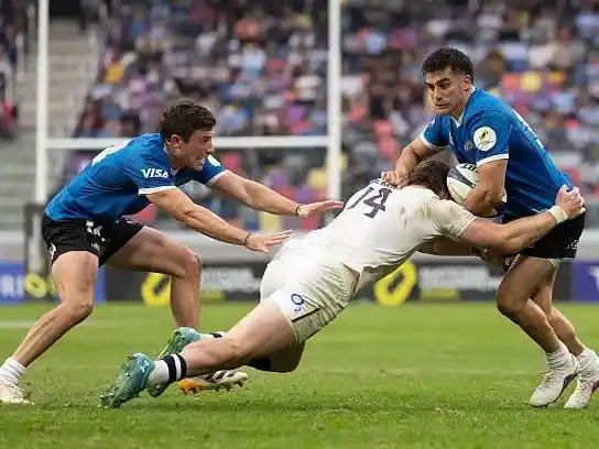 Los Pumas cayeron en un final con polémica ante Inglaterra