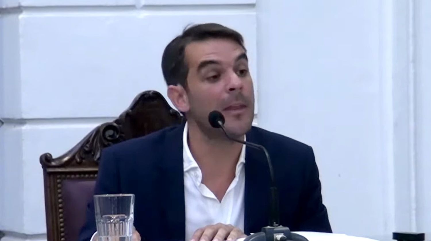Apertura de sesiones en San Nicolás: "Queremos escuelas para alumnos y docentes, no militantes ni Baradel", pidió Passaglia