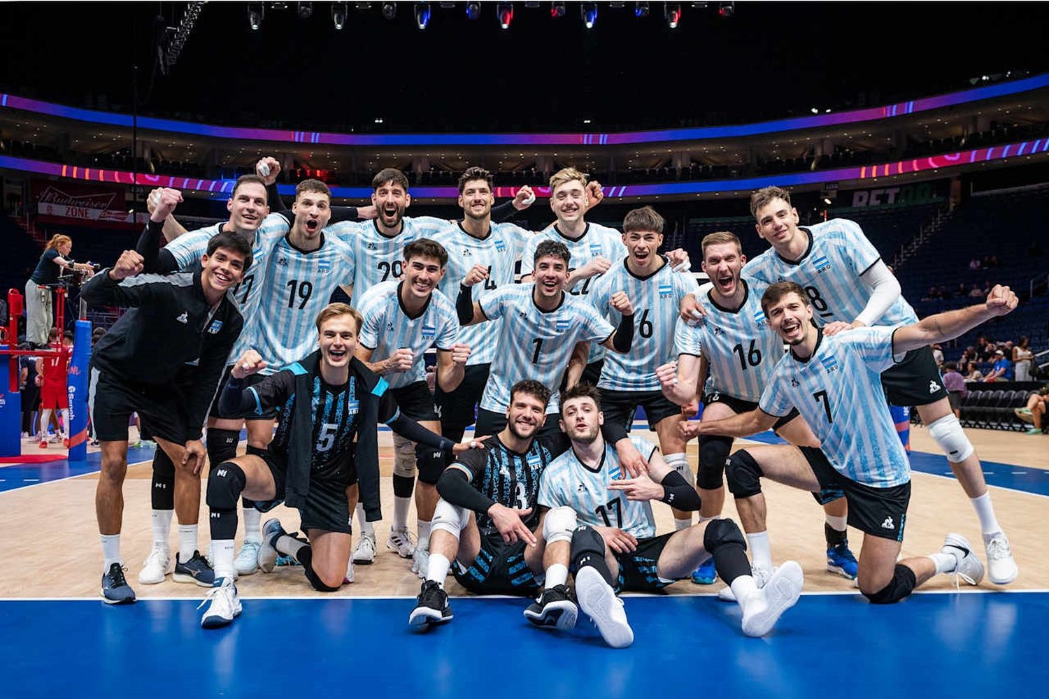 Triunfo de Argentina con Lucas Conde ante el campeón olímpico en el inicio de la VNL