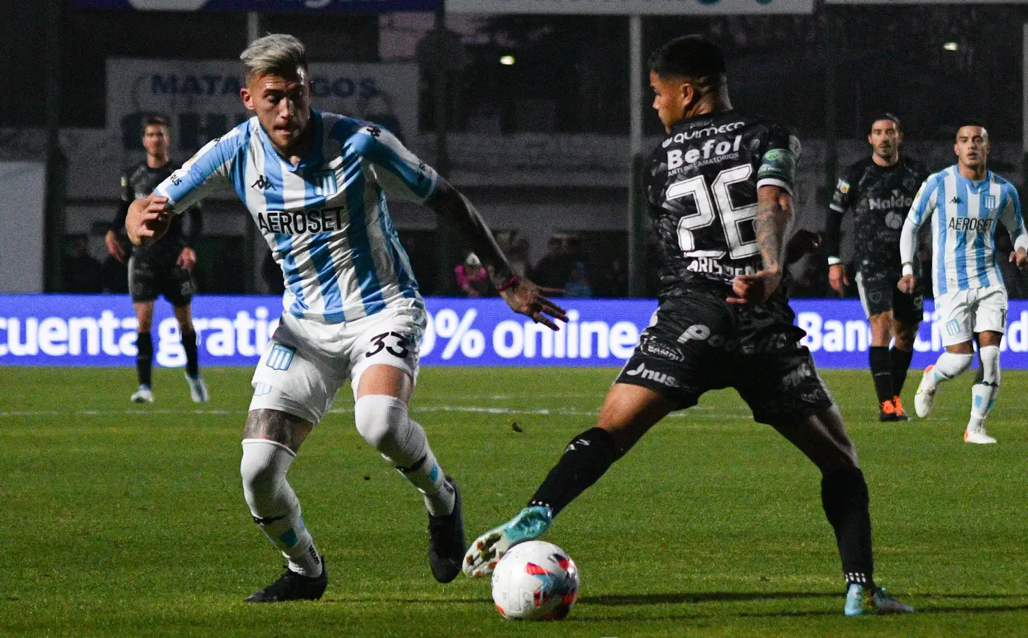 Racing no pudo imponer su favoritismo en Junín
