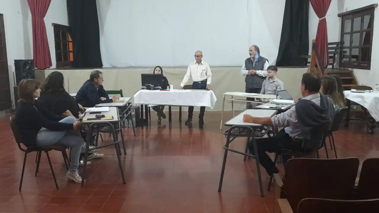 constantino manifestación concejoi deliberante gilbert - 7