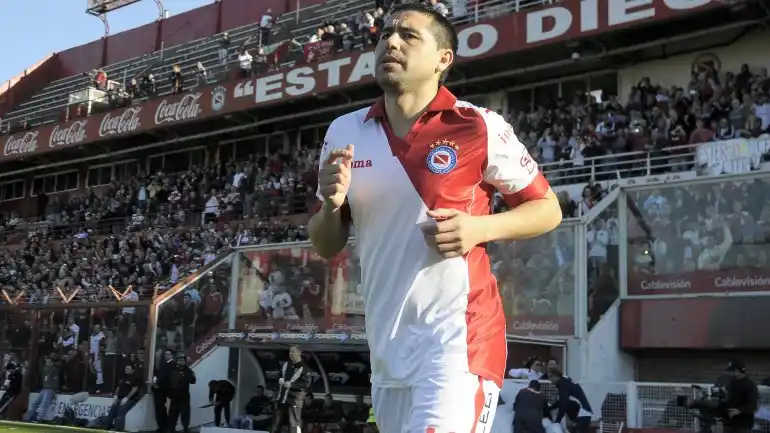 De Riquelme a Angelici: "Yo soy 'bostero', no sé cuántos hay en la dirigencia de Boca"