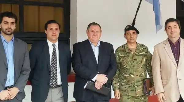 Charla sobre beneficios crediticios para militares