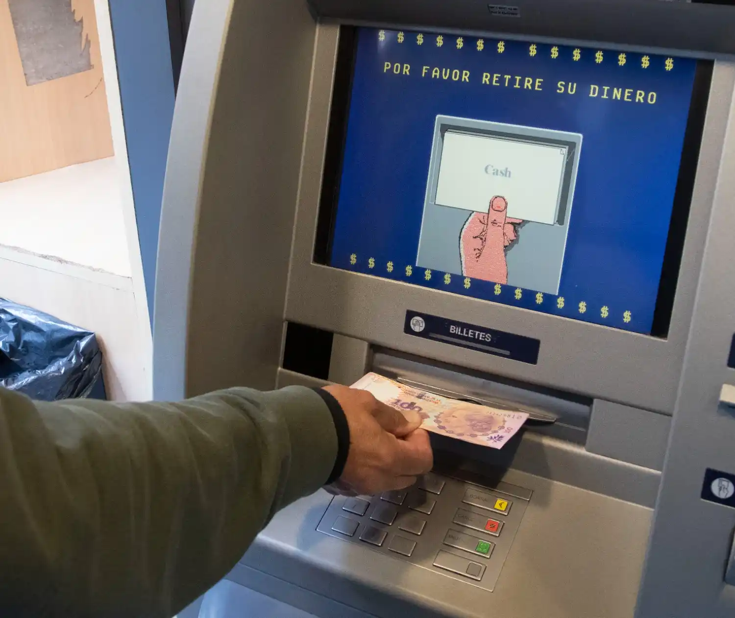 Bancos aumentarán comisiones y sacar plata del cajero puede costar hasta $5.000