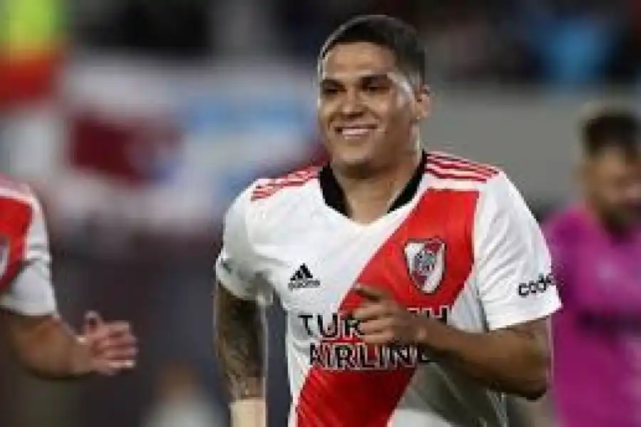 Juanfer Quintero se aleja de River y mira a Brasil