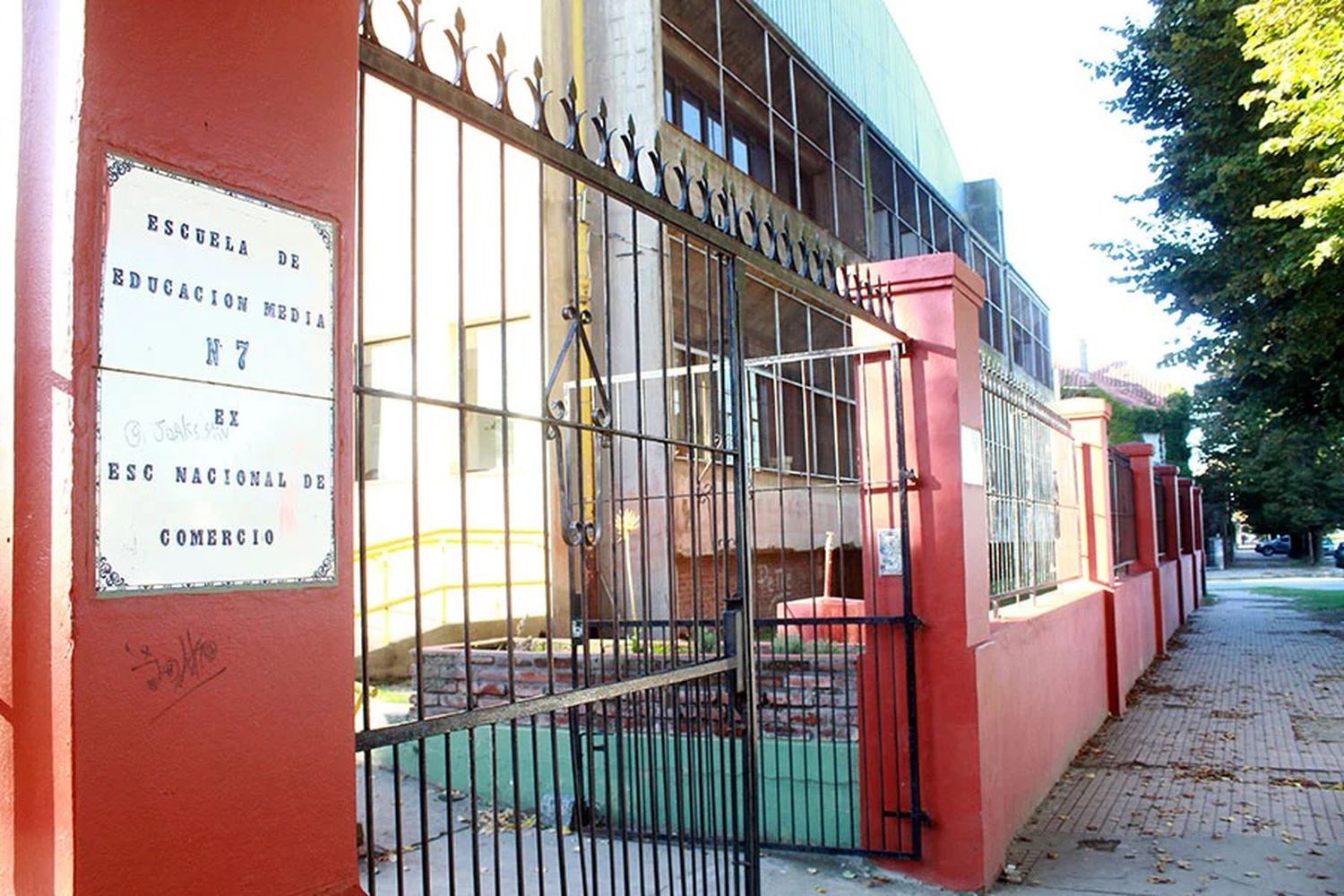 Secundaria Nº 7. La calefacción en vías de solución