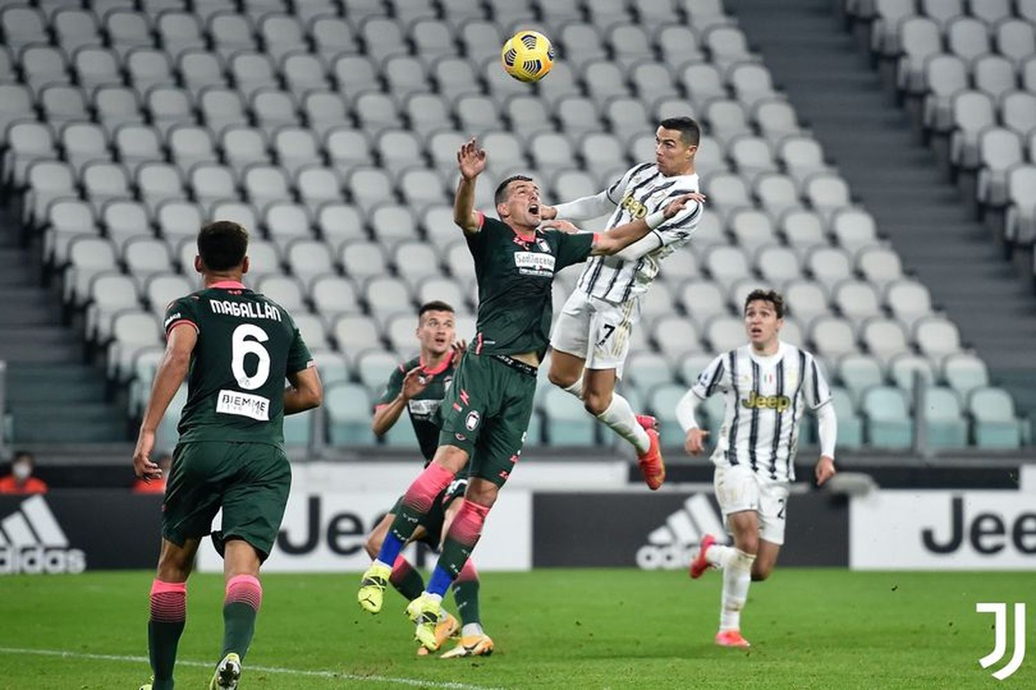 Doblete de Cristiano para la goleada de Juventus