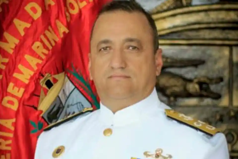 Barráez: muerte  por COVID-19 del vicealmirante Luis Alberto Somaza  dispara el terror en la FANB