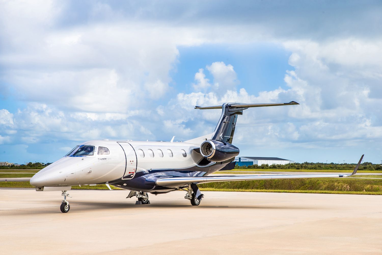 NBAA-BACE: Embraer y CAE incrementarán la capacidad de formación de pilotos para los Phenom 300